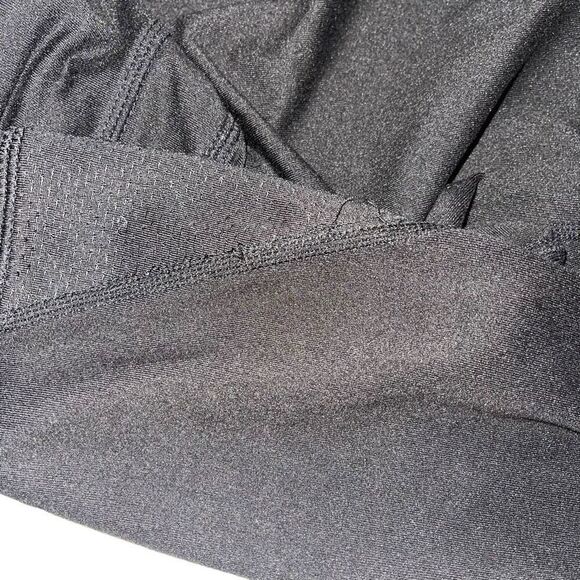 Tangerine Black Capri Leggings - Size Small - Picture 11 of 11